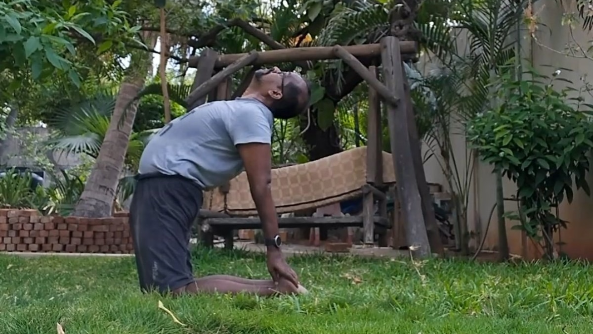 8 Indoor Yoga Poses That Burn Calories Faster Than You Think