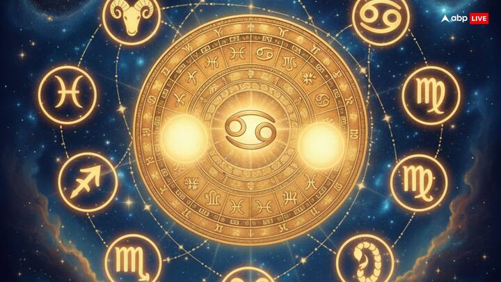 गजकेसरी योग के प्रभाव से कर्क राशि के जातकों की किस्मत चमकने वाली है. समाज में आपका सम्मान और प्रतिष्ठा बढ़ेगी. किसी महत्वपूर्ण जिम्मेदारी का भार आपके कंधों पर आ सकता है, जिससे आपकी योग्यता साबित होगी. अब तक की मेहनत का सकारात्मक फल मिल सकता है. नौकरीपेशा लोगों के लिए यह अवधि बेहद शुभ है, आय में बढ़ोतरी और प्रमोशन के योग बन रहे हैं. आर्थिक स्थिति में सुधार होगा और कार्यस्थल पर आपकी सराहना होगी.