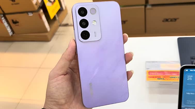 Realme C85 Pro Leaked In Full Glory, Video Leaks Purple Colourway, Triple Camera Setup Realme C85 Pro Leaked In Full Glory, Video Leaks Purple Colourway, Triple Camera Setup