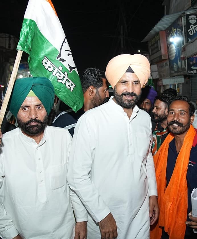 ਸੂਤਰਾਂ ਮੁਤਾਬਕ ਕਾਂਗਰਸ ਦੇ ਥਿੰਕ ਟੈਂਕ ਨੇ 2027 ਦੀਆਂ ਵਿਧਾਨ ਸਭਾ ਚੋਣਾਂ ਲਈ ਰਣਨੀਤੀ ਤਿਆਰ ਕਰਨੀ ਸ਼ੁਰੂ ਕਰ ਦਿੱਤੀ ਹੈ। ਕਾਂਗਰਸ ਵਿਧਾਨ ਸਭਾ ਚੋਣਾਂ ਵਿੱਚ ਸਭ ਤੋਂ ਵੱਧ ਅਹਿਮ ਮੁੱਦੇ ਬਣਾਉਣ ਦੀ ਤਿਆਰੀ ਕਰ ਰਹੀ ਹੈ। ਇਸ ਵਾਰ ਕਾਂਗਰਸ ਗੈਂਗਸਟਰ ਕਲਚਰ ਤੇ ਕਾਨੂੰਨ ਵਿਵਸਥਾ ਨੂੰ ਮੁੱਖ ਮੁੱਦਾ ਬਣਾਉਣ ਜਾ ਰਹੀ ਹੈ। ਇਸੇ ਲਈ ਕਾਂਗਰਸ ਪ੍ਰਧਾਨ ਰਾਜਾ ਵੜਿੰਗ ਨੇ ਹਰ ਪਲੇਟਫਾਰਮ 'ਤੇ ਗੈਂਗਸਟਰਾਂ ਬਾਰੇ ਗੱਲ ਕਰਨੀ ਸ਼ੁਰੂ ਕਰ ਦਿੱਤੀ ਹੈ।
