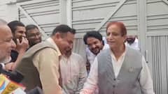 'आपकी पत्नी जो क्रीम बनाती है...', आजम खान ने समर्थक से कहा कुछ ऐसा, सुनकर ठहाके मारने लगे लोग