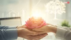 Numerology 2026: इन मूलांक वालों पर बरसेगी किस्मत, मिलेंगे प्रमोशन और नए मौके