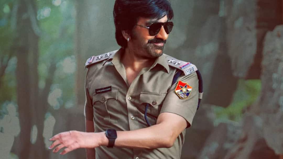 Ravi Teja Mass Jathara Movie First Review In Telugu Mass Jathara Review: మాస్ జాతర ఫస్ట్ రివ్యూ... కథ తక్కువ, ఫైట్స్ ఎక్కువ - పక్కా మాస్ కమర్షియల్ మీటర్!