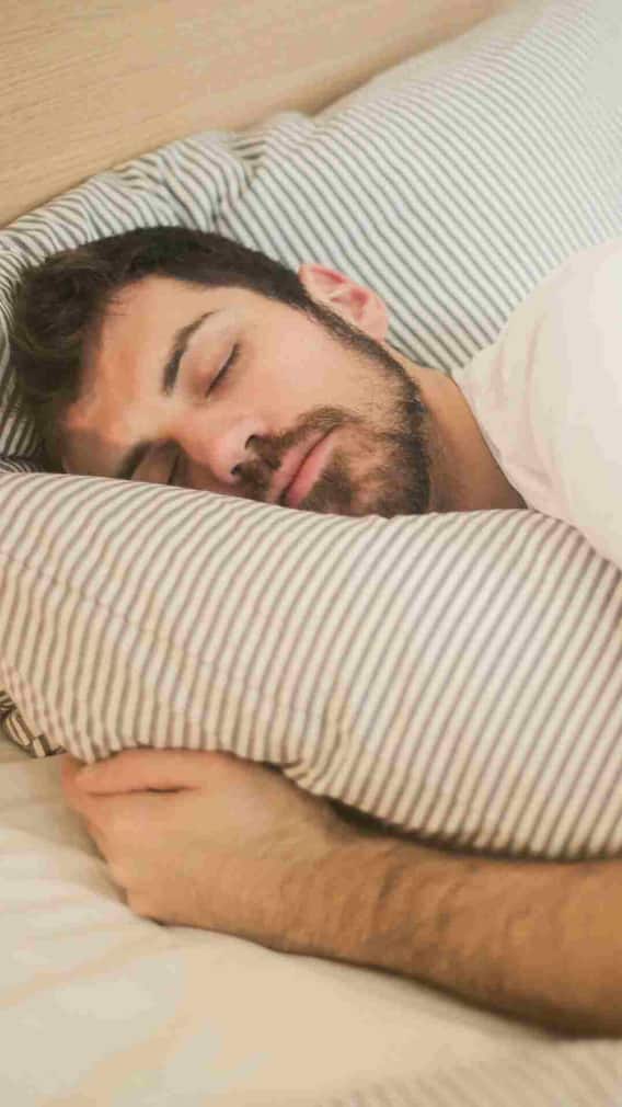 ਸੌਣ ਵੇਲੇ ਕਿਹੜੇ ਲੋਕਾਂ ਦੇ ਰੁੱਕ ਜਾਂਦੇ ਸਾਹ?