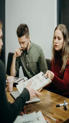 நேர்காணலில் கேள்விகளுக்கு இப்படி பதில்சொல்லுங்க; வேலை நிச்சயம்!