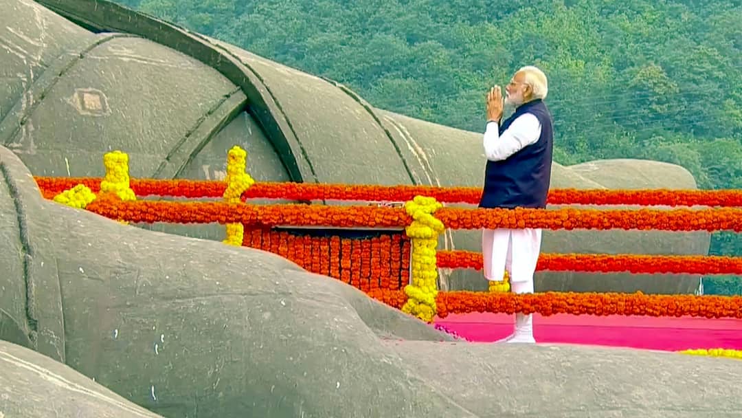 PM Modi Leads Tribute To Sardar Vallabhbhai Patel On His 150th Birth Anniversary At Statue Of Unity PM Modi Leads Tribute To Sardar Vallabhbhai Patel On His 150th Birth Anniversary At Statue Of Unity