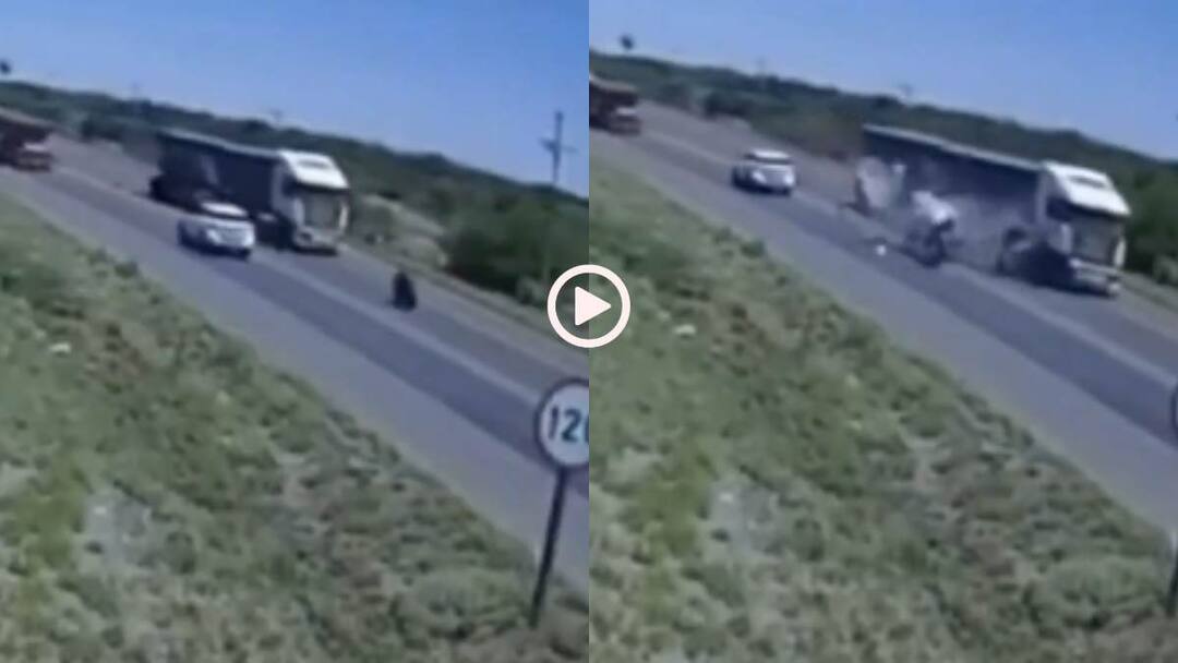 Video: 120 की स्पीड से दौड़ाई बाइक, सीधे ट्रक से टकराई, उड़े परखच्चे, कई फीट दूर जाकर गिरा शख्स speeding biker tried to overtake car but collided with an oncoming truck Road Accident Viral Video Video: 120 की स्पीड से दौड़ाई बाइक, सीधे ट्रक से टकराई, उड़े परखच्चे, कई फीट दूर जाकर गिरा शख्स