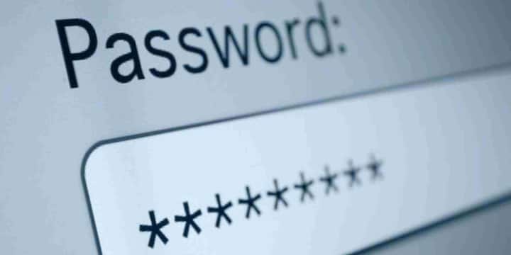 व्हाट्सऐप ने कहा है कि यह नया फीचर यूजर्स को एक ऐसा अनुभव देगा, जिसमें सुरक्षा और सुविधा दोनों एक साथ मिलेंगी. अब न तो पासवर्ड याद रखने की टेंशन और न ही डेटा चोरी होने का डर सिर्फ एक टैप में मिलेगा बैकअप और पूरी सुरक्षा की गारंटी.