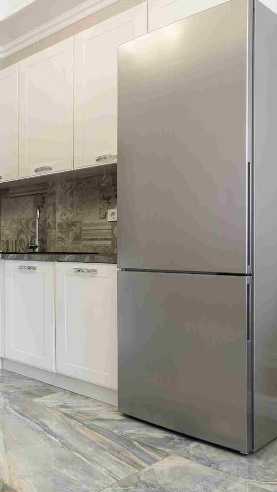 दीवार से कितनी दूर रखना चाहिए फ्रिज?