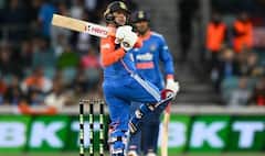 T-20i ਵਿੱਚ ਇੱਕ ਸਾਲ ਵਿੱਚ ਸਭ ਤੋਂ ਵੱਧ ਛੱਕੇ ਲਗਾਉਣ ਵਾਲਾ ਨੰਬਰ 1 ਬੱਲੇਬਾਜ਼ ਬਣਿਆ ਅਭਿਸ਼ੇਕ ਸ਼ਰਮਾ