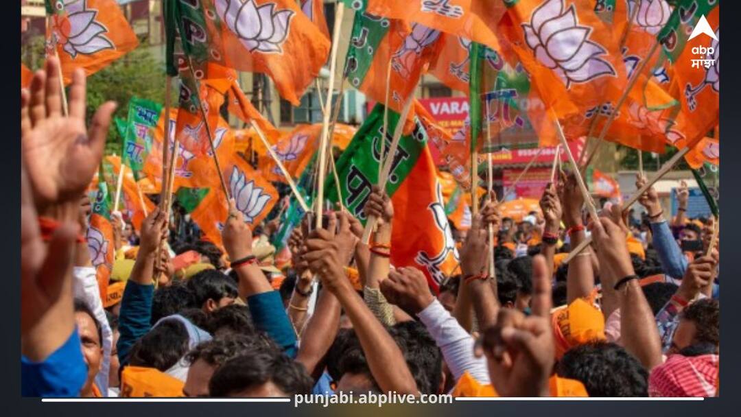 Punjab News: ਪੰਜਾਬ 'ਚ ਵੱਡਾ ਸਿਆਸੀ ਧਮਾਕਾ! ਸਾਬਕਾ OSD ਨੇ ਅਕਾਲੀ ਦਲ ਛੱਡ ਭਾਜਪਾ 'ਚ ਮਾਰੀ ਐਂਟਰੀ, ਕੈਪਟਨ ਦੀ ਮੌਜੂਦਗੀ 'ਚ ਹੋਇਆ ਵੱਡਾ ਐਲਾਨ! Punjab Politics: Major Shake-Up as Senior Akali Dal Leader Joins BJP in Captain Amarinder Singh’s Presence Punjab News: ਪੰਜਾਬ 'ਚ ਵੱਡਾ ਸਿਆਸੀ ਧਮਾਕਾ! ਸਾਬਕਾ OSD ਨੇ ਅਕਾਲੀ ਦਲ ਛੱਡ ਭਾਜਪਾ 'ਚ ਮਾਰੀ ਐਂਟਰੀ, ਕੈਪਟਨ ਦੀ ਮੌਜੂਦਗੀ 'ਚ ਹੋਇਆ ਵੱਡਾ ਐਲਾਨ!