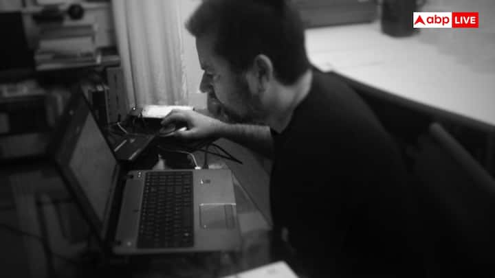 सेम पोस्चर में काफी देर तक बैठकर काम करने से बैक प्रॉब्लम्स की शिकायत काफी बढ़ जाती है. इससे कमर में दर्द, गर्दन दर्द और स्पाइनल कॉर्ड से जुड़ी समस्याएं हो जाती हैं.