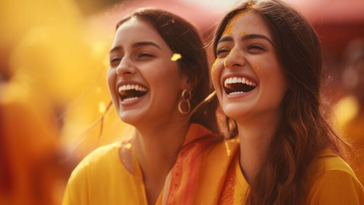 কিন্তু শ্লেষ বা বিদ্রুপ মিশে থাকলে, তা বুঝে সামনের জন যেমন গুটিয়ে যান, তেমনই অস্বস্তিতে পড়েন বাকিরাও।