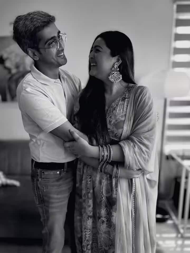 શફાક નાઝ ટેલિવિઝનની સૌથી લોકપ્રિય અભિનેત્રીઓમાંની એક છે. તે મહાભારત, વિક્રમ બેતાલ અને ચિડિયાઘર જેવા શોમાં જોવા મળી છે.