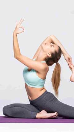 உடலை வருத்தாமல் செய்யக்கூடிய 5 யோகா பயிற்சிகள்