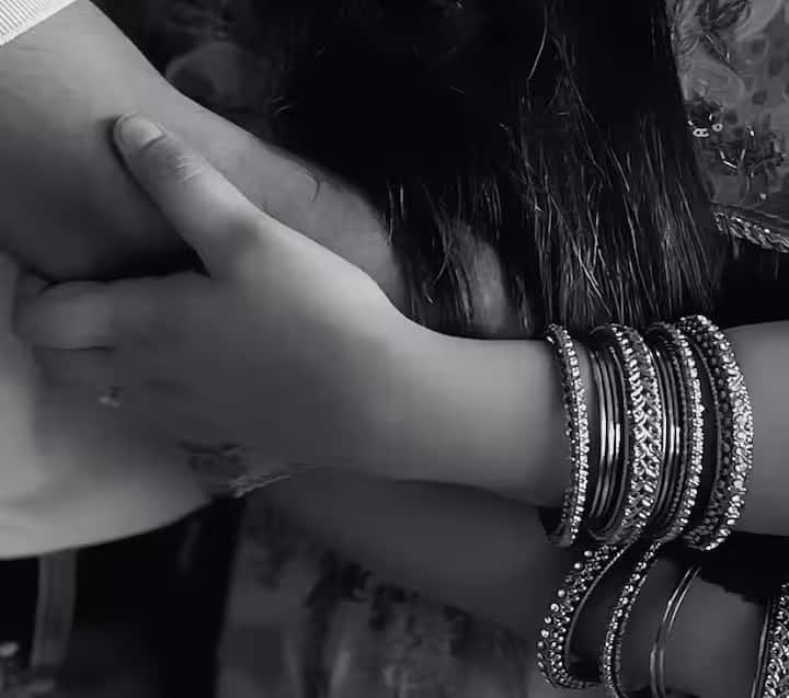 શફાક સોશિયલ મીડિયા પર ચાહકોને તેના જીવન વિશે અપડેટ્સ આપે છે. હવે, તેણે તેના જીવનસાથીનો પરિચય ચાહકો સાથે કરાવ્યો છે.