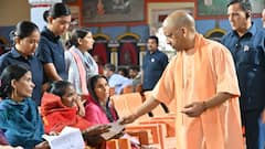 जनता दर्शन में दहेज हत्या और जमीन कब्जा के मामले पर CM योगी सख्त, अधिकारियों को सख्त निर्देश