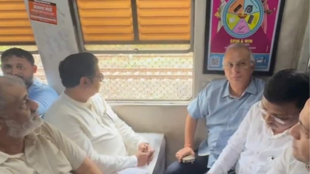 <div>MVA Stage Protest In Mumbai Over Voters' List 'Irregularities' Today, Raj Thackeray's MNS To Join</div> <div>MVA Stage Protest In Mumbai Over Voters' List 'Irregularities' Today, Raj Thackeray's MNS To Join</div>