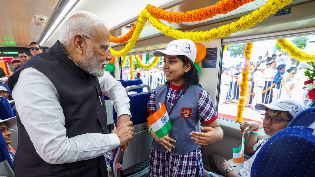 Bengaluru–Kochi Vande Bharat Express Announced: Railways Releases Schedule, Service To Begin Soon Bengaluru–Kochi Vande Bharat Express Announced: Railways Releases Schedule, Service To Begin Soon