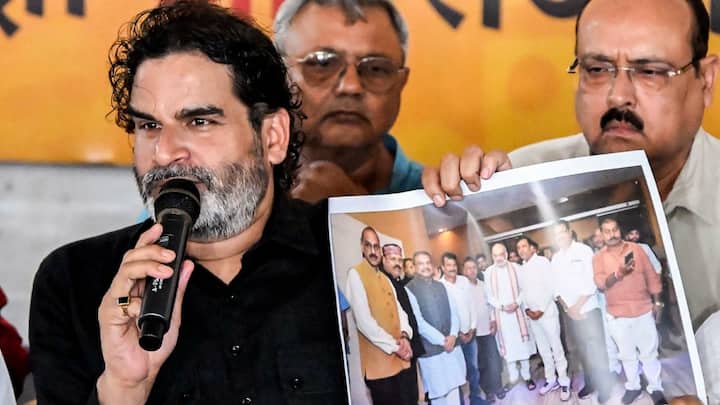 प्रशांत किशोर ने कहा कि 2021 के बाद उन्होंने अपनी कमाई का बड़ा हिस्सा जन सुराज आंदोलन और पार्टी के सामाजिक अभियानों में लगाने का फैसला किया ताकि आंदोलन बाहरी फंडिंग पर निर्भर न रहे.