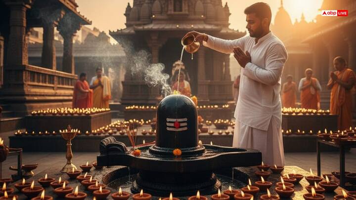 प्रदोष व्रत के दिन सूर्यास्त के बाद शिव पूजा का विशेष महत्व होता है. इस समय शिवलिंग पर जलाभिषेक करना अत्यंत शुभ माना गया है. मान्यता है कि ऐसा करने से भाग्य की वृद्धि होती है और जीवन से रोग, तनाव और दुख जैसी परेशानियां दूर होती हैं. कार्तिक मास के शुक्ल पक्ष का यह प्रदोष व्रत 3 नवंबर को रखा जाएगा.