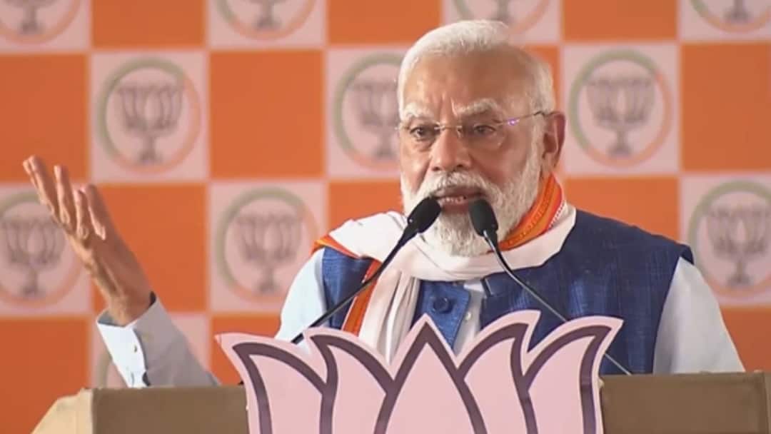 ‘RJD Snatched CM Post By Pointing Gun At Congress’: PM Modi In Arrah Rally Ahead Of Bihar Polls