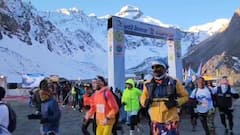 उत्तराखंड: आदि कैलाश की बर्फीली घाटियों में गूंजे जयकारे, मैराथन में दिखा धावकों का जज्बा