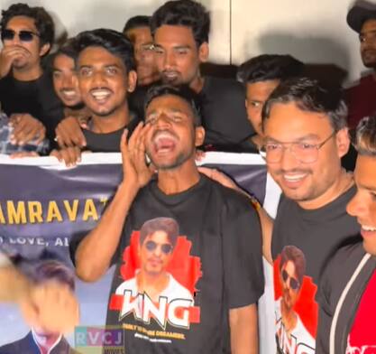 दरवर्षी प्रमाणे हा दिवस त्याच्या लाखो चाहत्यांसाठी एखाद्या सेलिब्रेशनपेक्षा कमी नसतो. 'मन्नत' मध्ये सध्या बांधकाम सुरु असल्या कारणाने या वेळी मात्र शाहरुख खान बाल्कनीत आला नाही.