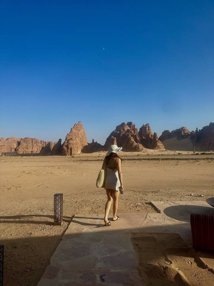 Her photos beautifully encapsulate the serenity and allure of the desert landscape — with every outfit reflecting her vibrant personality and chic fashion sense.