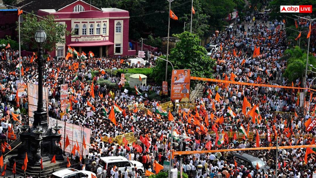 Mumbai protest organized by Maha Vikas Aghadi against government for bogus vote case registered मुंबई: बिना अनुमति के विपक्ष ने निकाला 'सत्याचा मोर्चा', आयोजकों के खिलाफ केस दर्ज