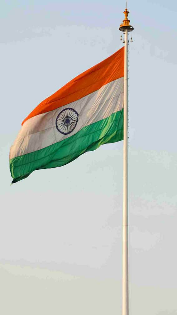 वंदे मातरम किसने लिखा था?