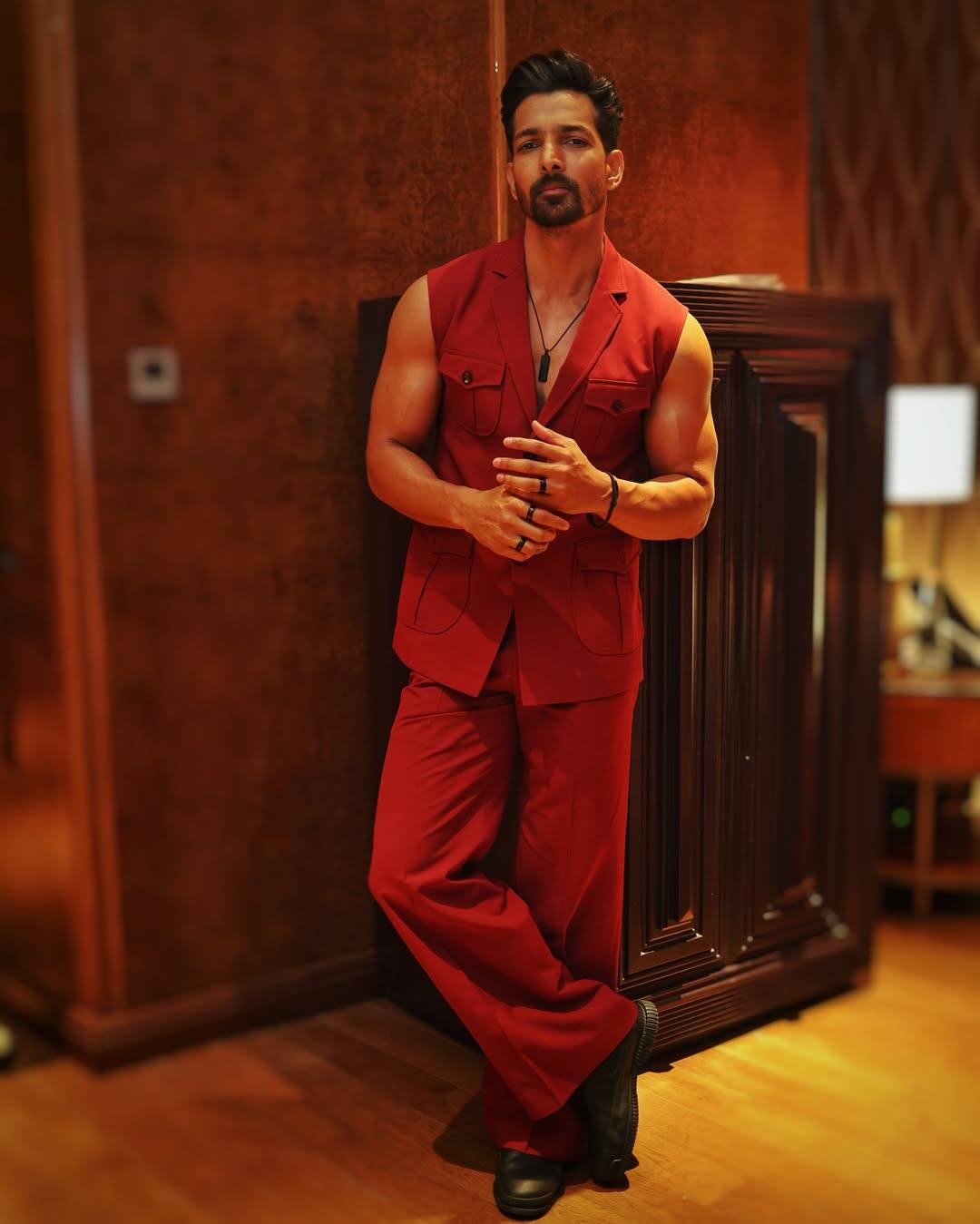 Bollywood actor Harshvardhan Rane is in the news these days about his recently released film. Now the actor has left big stars behind by earning huge sums at the box office.