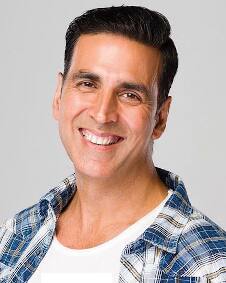 Akshay Kumar had 4 films released this year which include 'Jolly LLB 3', 'Housefull 5', 'Kesari Chapter 2' and 'Sky Force'. However, none of these films could become a superhit. All these films remained average.