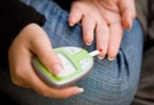 Blood Sugar Test : ब्लड शुगर तपासणी किती वेळा करावी? डॉक्टरांचा सल्ला काय?