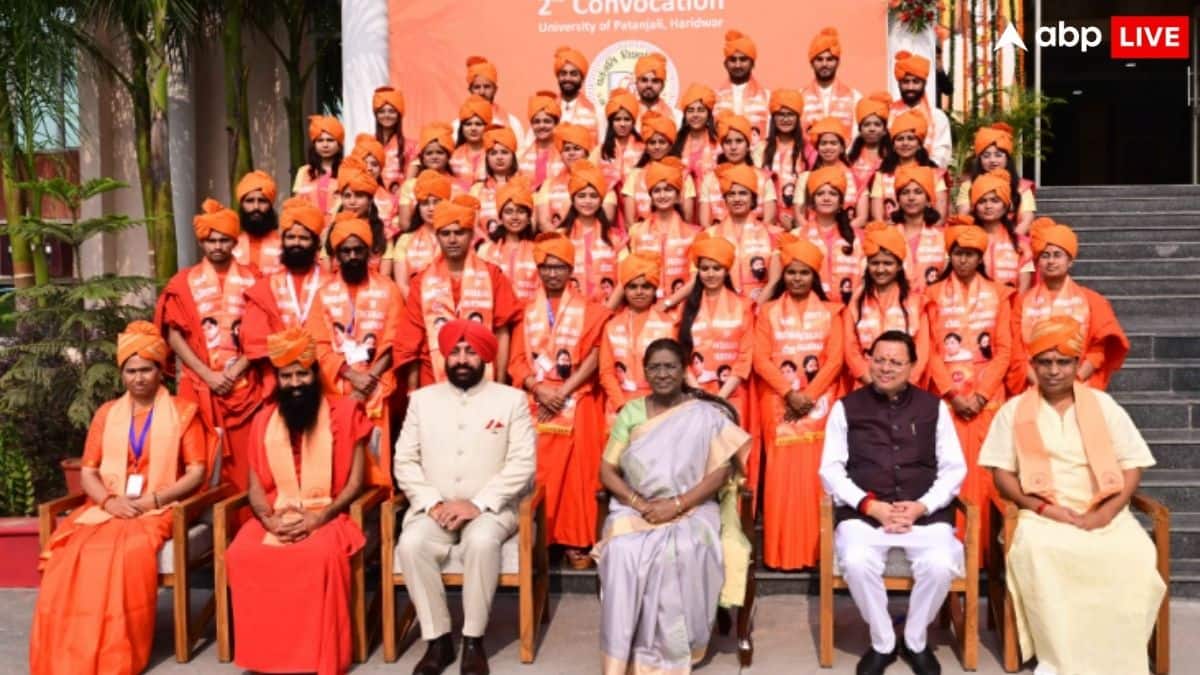 विकसित भारत का सपना तभी पूरा होगा, जब बेटियां भी बराबर की भागीदार बनें', दीक्षांत समारोह में बोलीं राष्ट्रपति मुर्मू