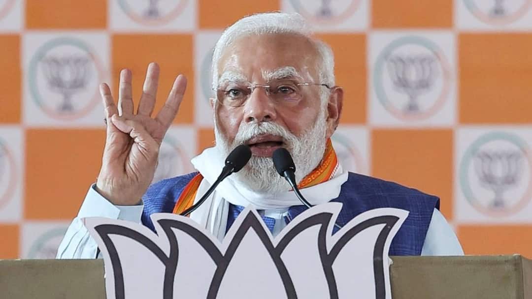 'Kanpatti Pe Katta': PM Modi Accuses RJD Of ‘Snatching CM Post At Gunpoint’ At Bihar Rally Bihar Elections 2025 PM Modi Accuses RJD Of Snatching CM Post At Gunpoint Kanpatti Pe Katta 'Kanpatti Pe Katta': PM Modi Accuses RJD Of ‘Snatching CM Post At Gunpoint’ At Bihar Rally