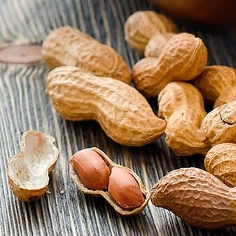 त्यातील व्हिटॅमिन B3 आणि नियासिन मेंदूला बळकटी देतात आणि मेंदू ताजेतवाने ठेवण्यास मदत करतं.