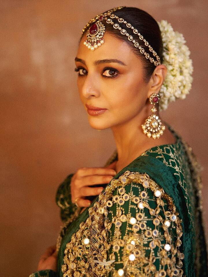 वर्कफ्रंट की बात करें तो तब्बू को आखिरी बार पिल्म ‘औरों में कहां दम था’ में नजर आई थी. फिल्म में उनके साथ अजय देवगन और जिमी शेरगिल जैसे स्टार्स थे.
