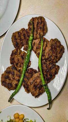 घर में कैसे बना सकते हैं लखनऊ के गलावटी कबाब