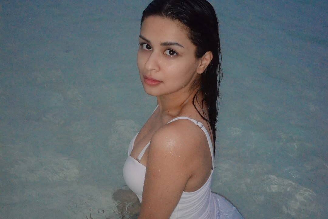 Avneet Kaur has become a mermaid in the latest pictures and she is looking very sizzling in the white bikini.