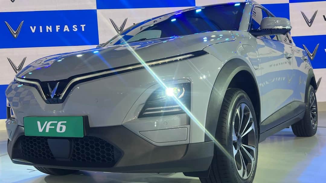 Vinfast Sales: எகிற அடித்த வின்ஃபாஸ்ட்..  டெஸ்லாவை பின்னுக்குத் தள்ளி அசத்தல்! அக்டோபரில் இத்தனை யுனிட்கள் விற்பனையா?