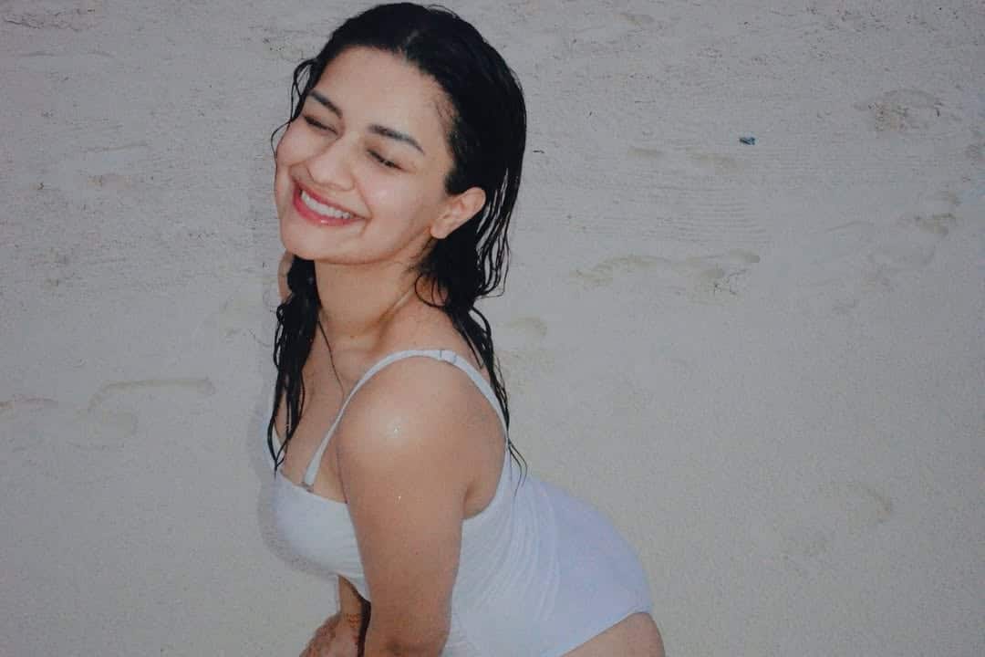 Avneet Kaur often makes people crazy by sharing her bikini pictures. This time also he has done something similar.