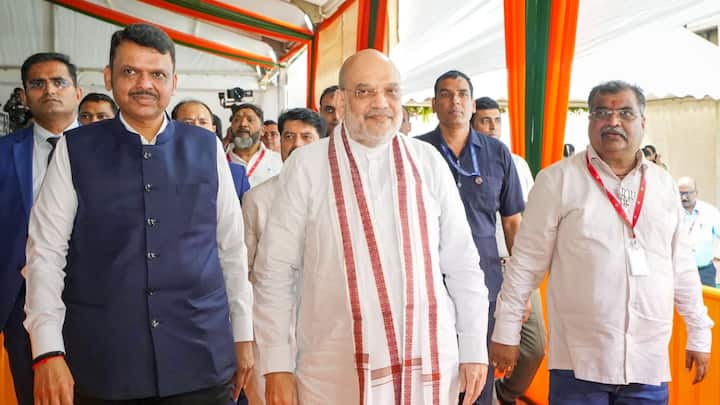 केंद्रीय मंत्री ने कहा कि राजद सरकार ने बिहार को अपहरण, हत्या, जबरन वसूली का अड्डा बना दिया था. उन्होंने कहा कि नीतीश कुमार और मोदी ने ही इसकी समृद्धि का मार्ग प्रशस्त किया है.