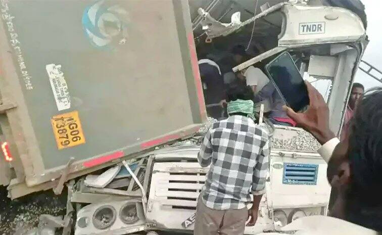 Chevella Accident Control Room: చేవెళ్ల ఘటనపై సెక్రటేరియట్ లో కంట్రోల్ రూమ్ ఏర్పాటు, 19కి చేరిన మృతులు