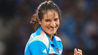 Women's World Cup 2025: स्टार बॉलर रेणुका ठाकुर के लिए हिमाचल प्रदेश के CM का बड़ा एलान, फोन पर बात कर एक करोड़ देने का किया वादा