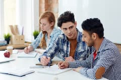 ब्रिटेन की इस यूनिवर्सिटी से करना चाहते हैं पढ़ाई तो मिल जाएगी स्कॉलरशिप, जानें नियम व शर्तें