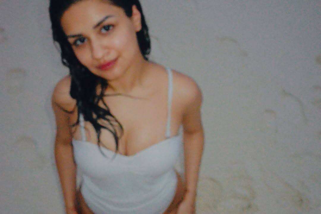 Avneet Kaur often shows glimpses of her life to fans by sharing posts on social media. Now he has raised the temperature of social media with his latest photo.