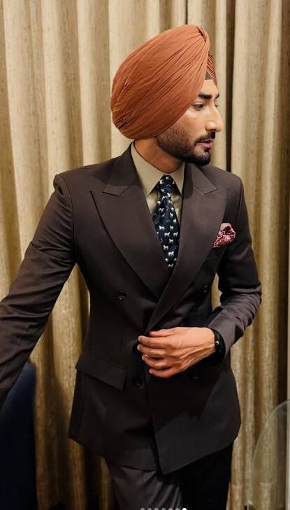 ਮਸ਼ਹੂਰ ਪੰਜਾਬੀ ਕਲਾਕਾਰ ਦਾ ਹੋਇਆ ਵਿਰੋਧ, ਜਾਣੋ ਕਿਸ ਗੱਲ ਨੂੰ ਲੈ ਲੋਕਾਂ ਨੇ ਘੇਰਿਆ...