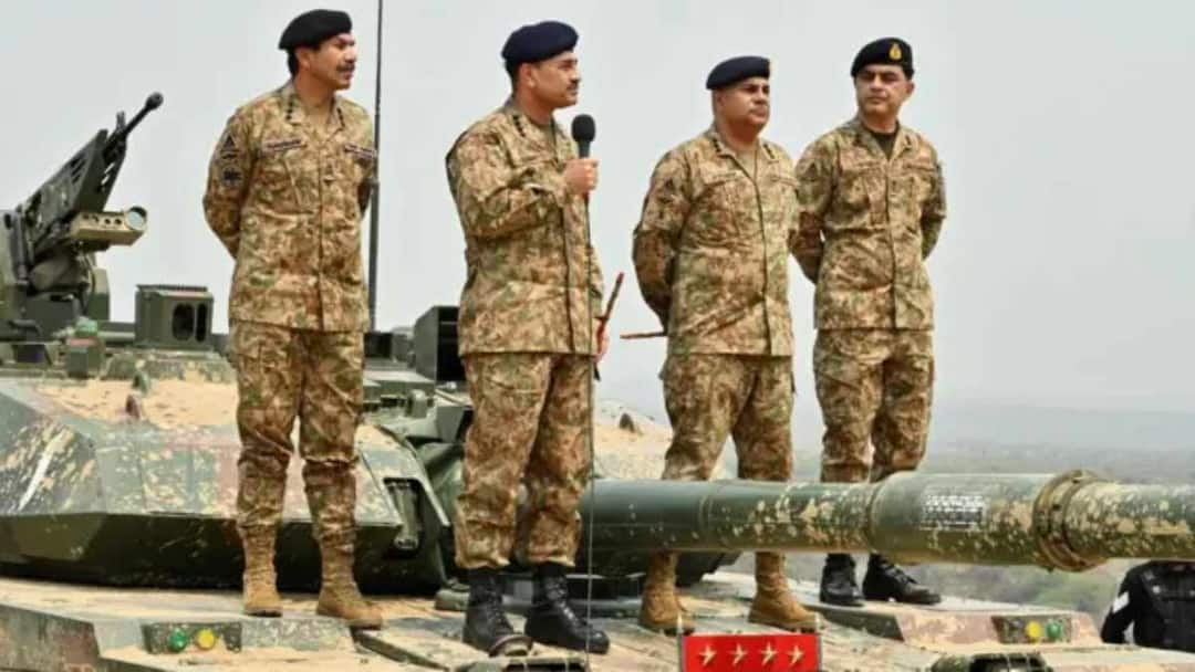 ऑपरेशन त्रिशूल से डरा पाकिस्तान, मुनीर की आर्मी बोली- समंदर के रास्ते भारत कर सकता है PAK पर हम