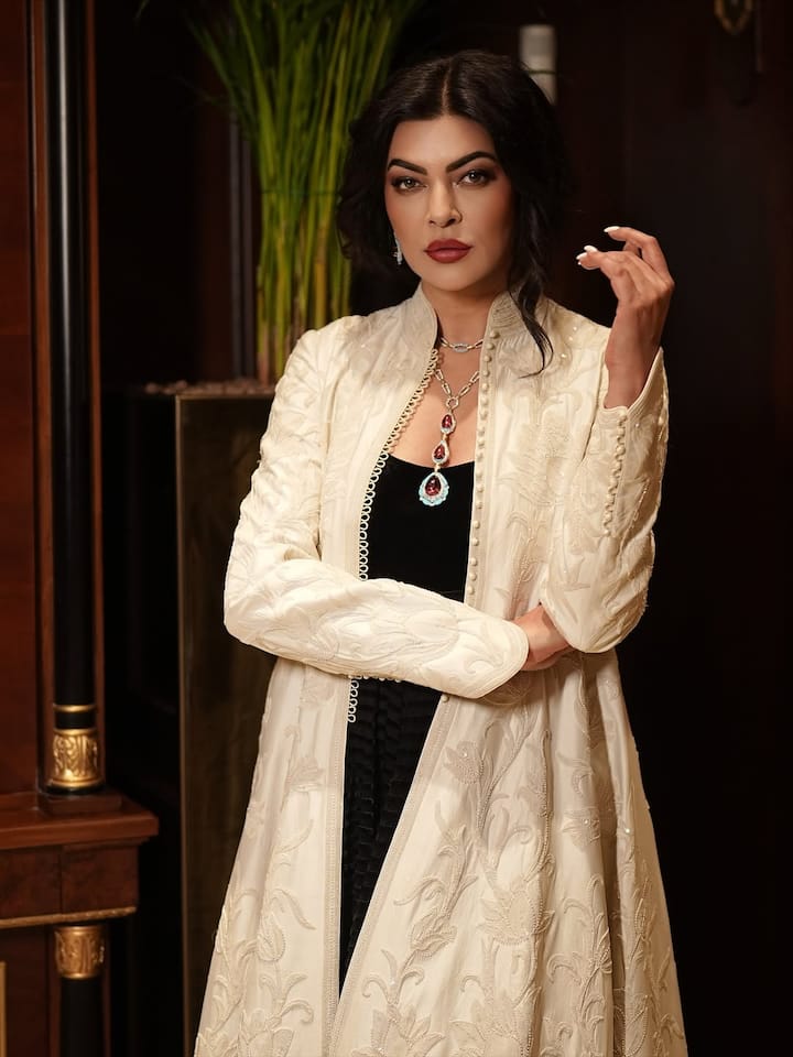 Talking about the work front, Sushmita Sen was last seen in her hit series Arya Season 3. After earning her name in films, the actress is now making her mark in the world of OTT as well.